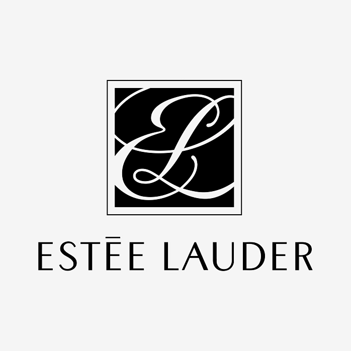 Estée_Lauder_Global_Beauty_Brand_Collaborates_With_DOLA_FOTO_B2B_Photo_Booth_Manufacturer_For_Retail_Pop-Ups_And_Brand_Storytelling_Activation